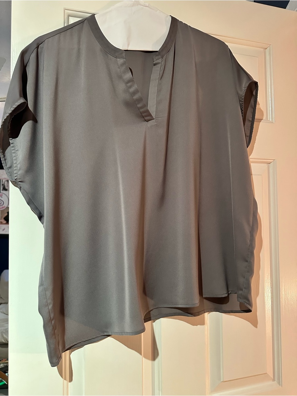 Versona Slate Gray Relaxed V-Neck Short Sleeve Blouse